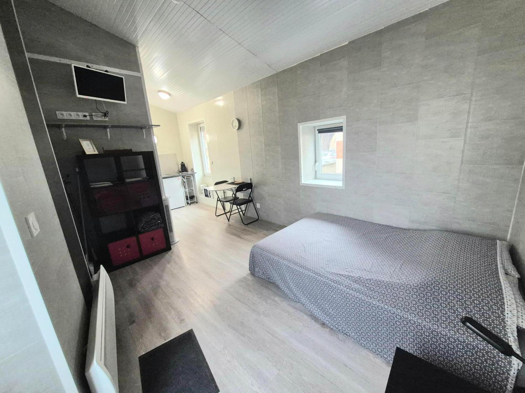 Studio Des Lacs - 2 Pers - Centre-Ville Brassac-les-Mines Εξωτερικό φωτογραφία